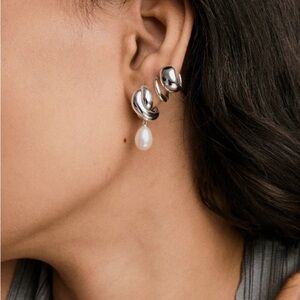 Mejuri Brioche Silver Pearl Drop Earrings